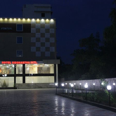 Hotel Siddhartha International Gaya Exteriör bild